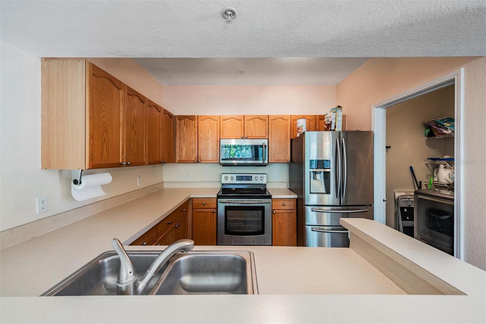 OXFORD PLACE AT TAMPA PALMS A - Residential