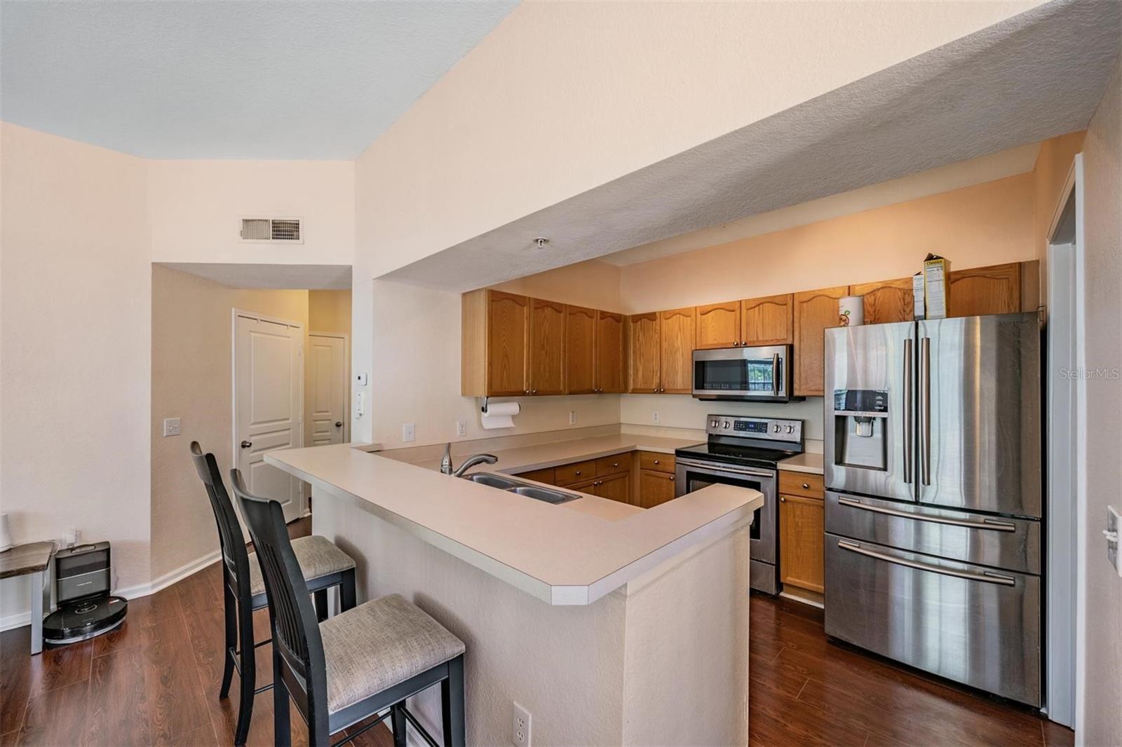 5125 PALM SPRINGS BOULEVARD 14208