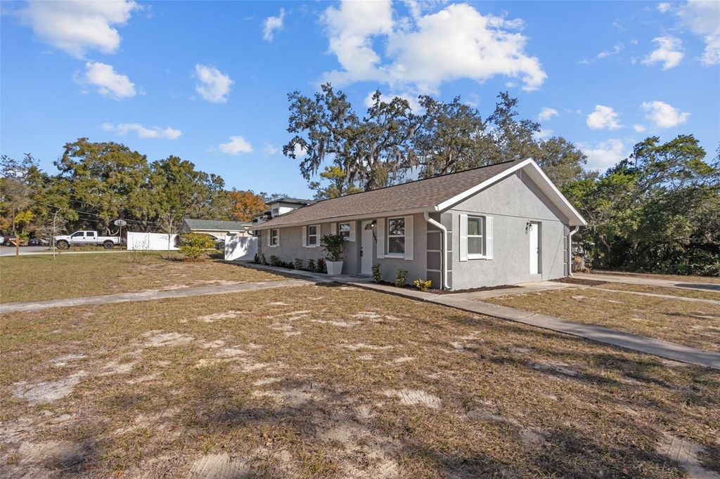 Photo of 1682 Wilmar Avenue, Tarpon Springs, FL 34689 (MLS # TB8469418)