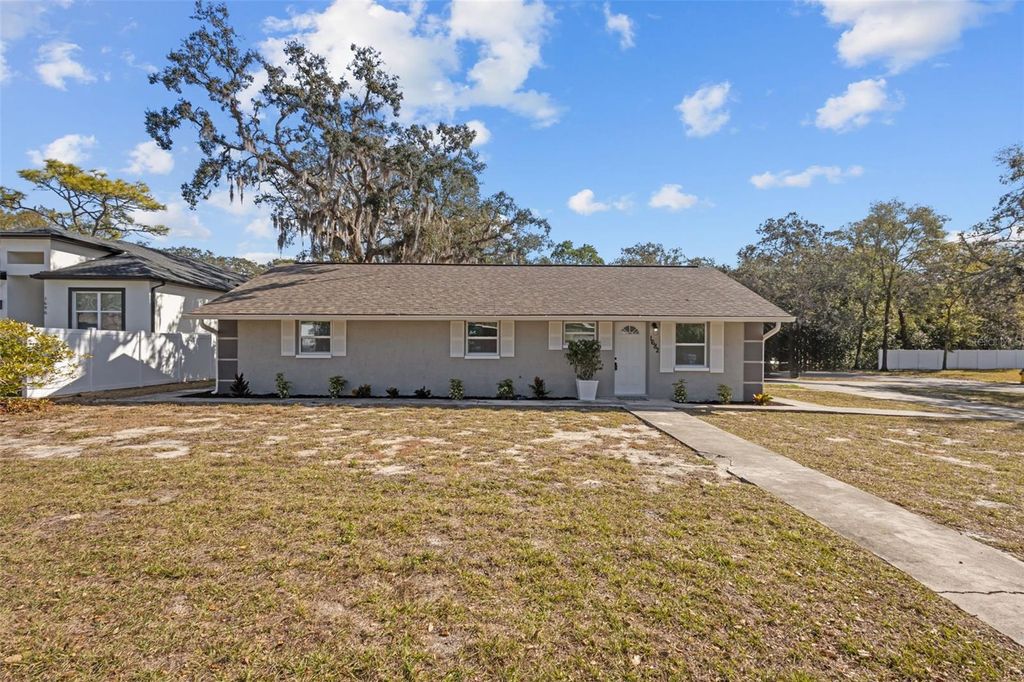 Photo of 1682 Wilmar Avenue, Tarpon Springs, FL 34689 (MLS # TB8469418)