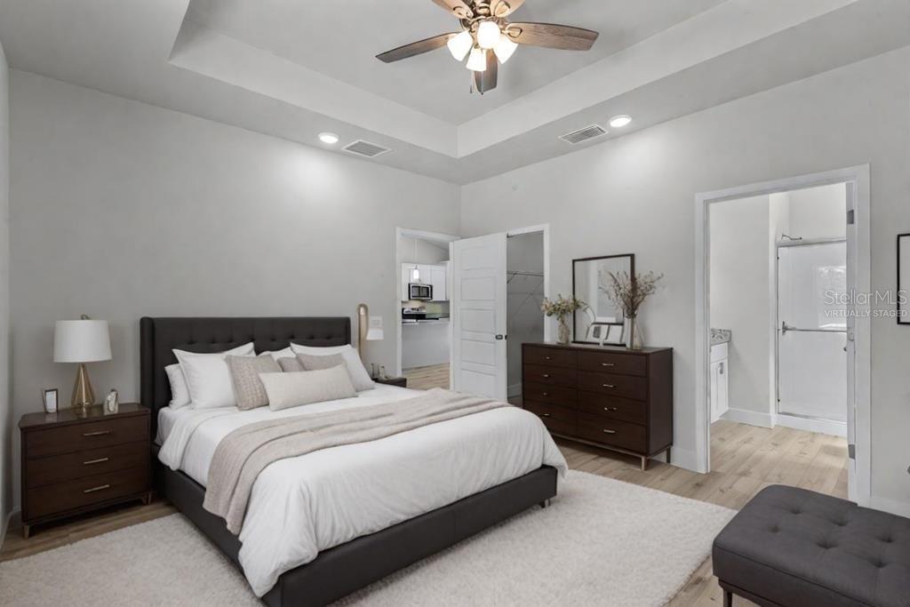 OAK WALK - Residential