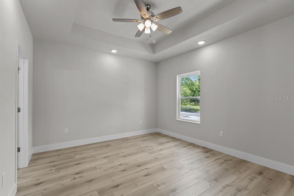 OAK WALK - Residential