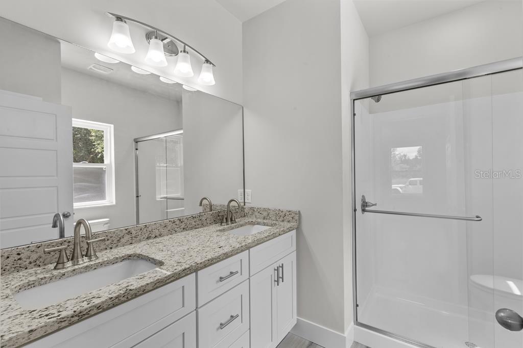 OAK WALK - Residential