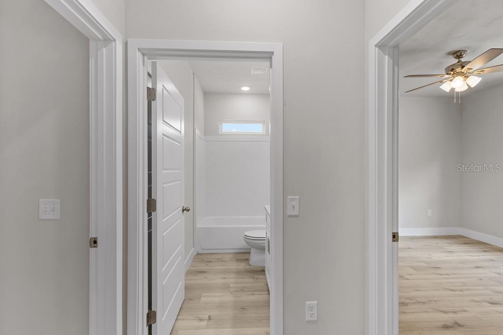 OAK WALK - Residential