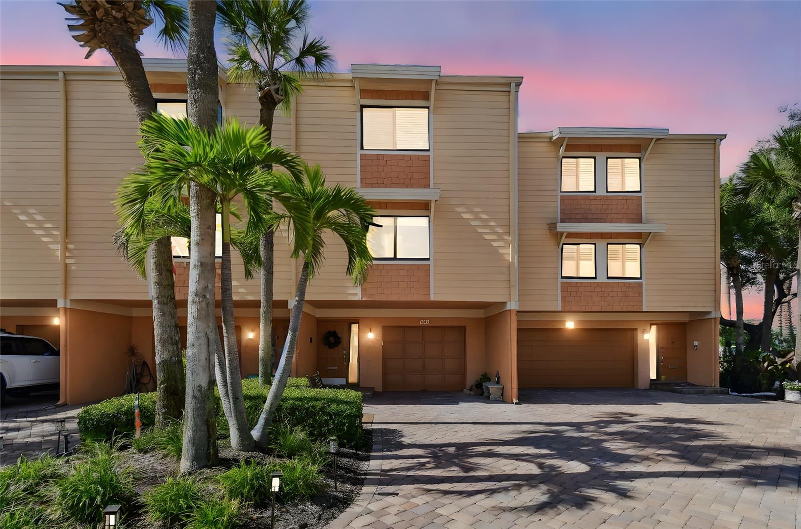 413 HAVEN POINT DRIVE