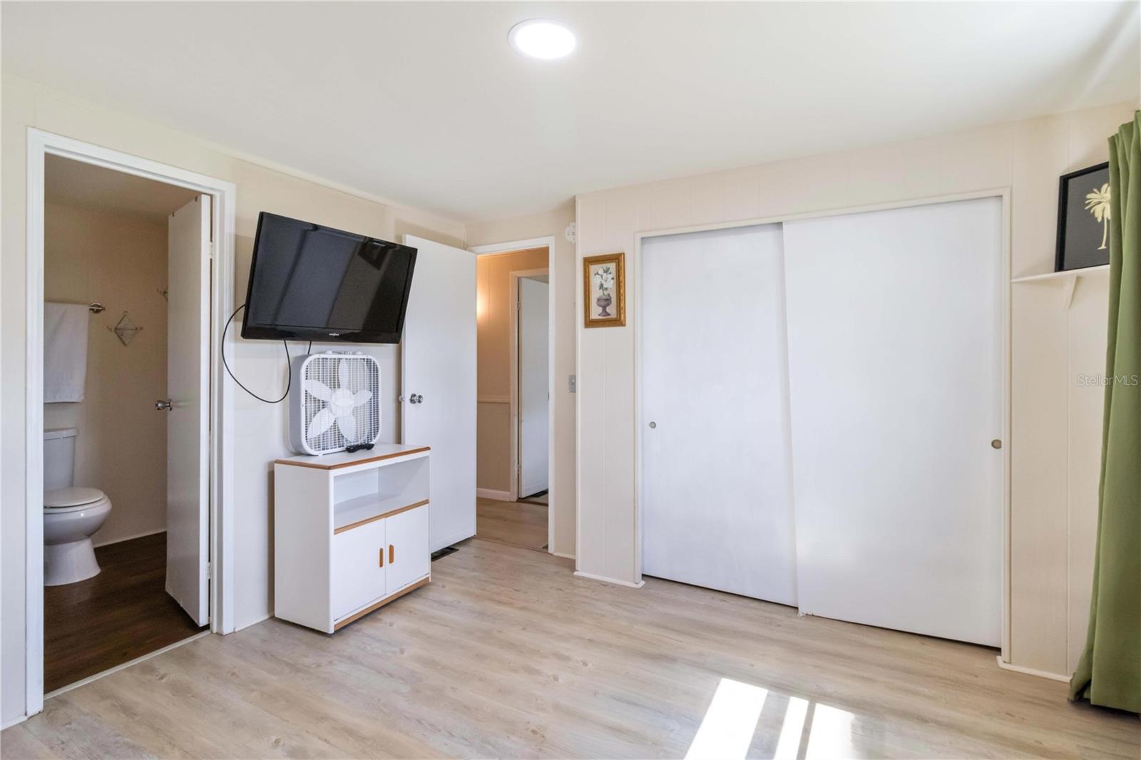 VENICE ISLE - Residential