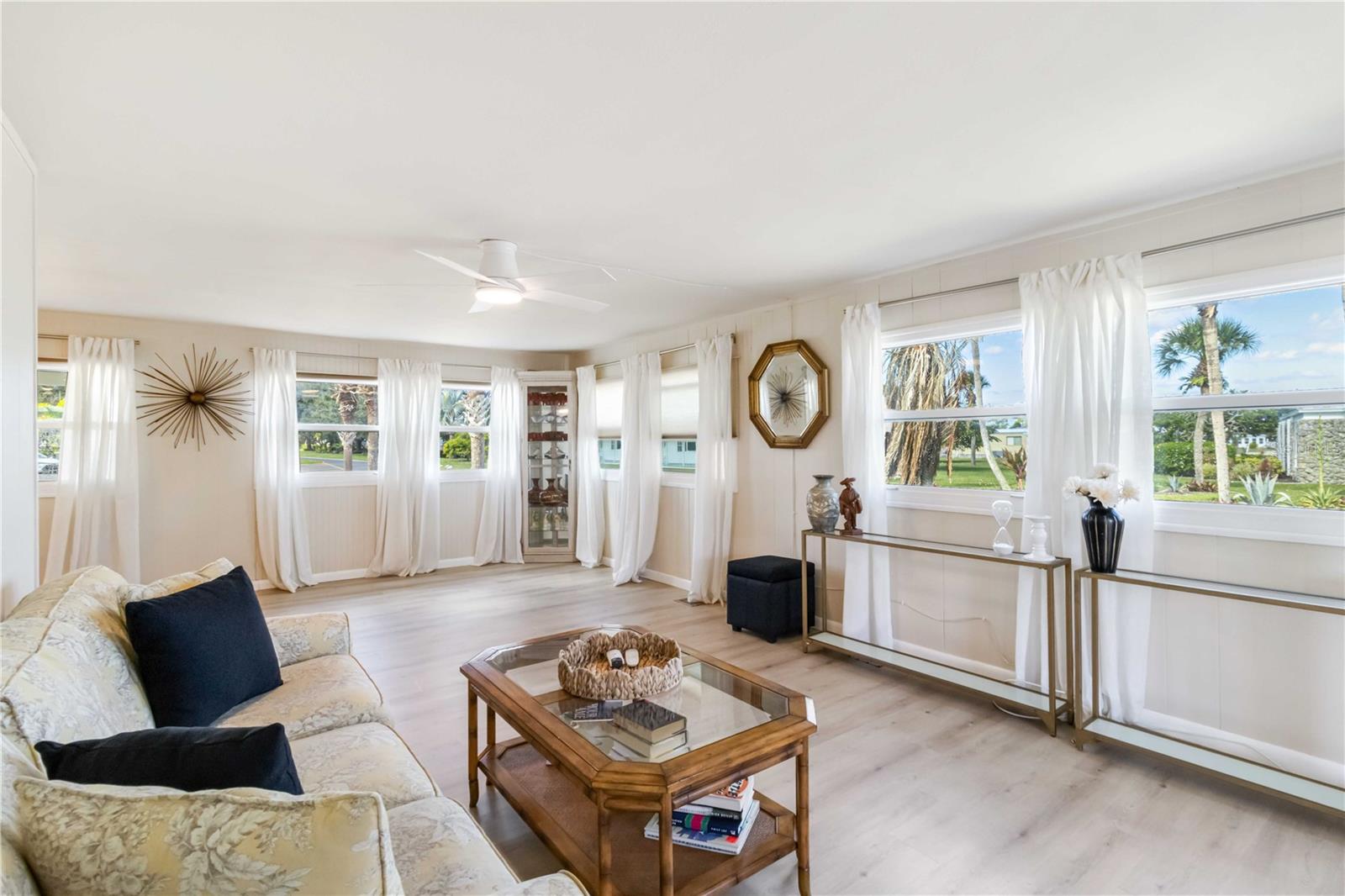 VENICE ISLE - Residential