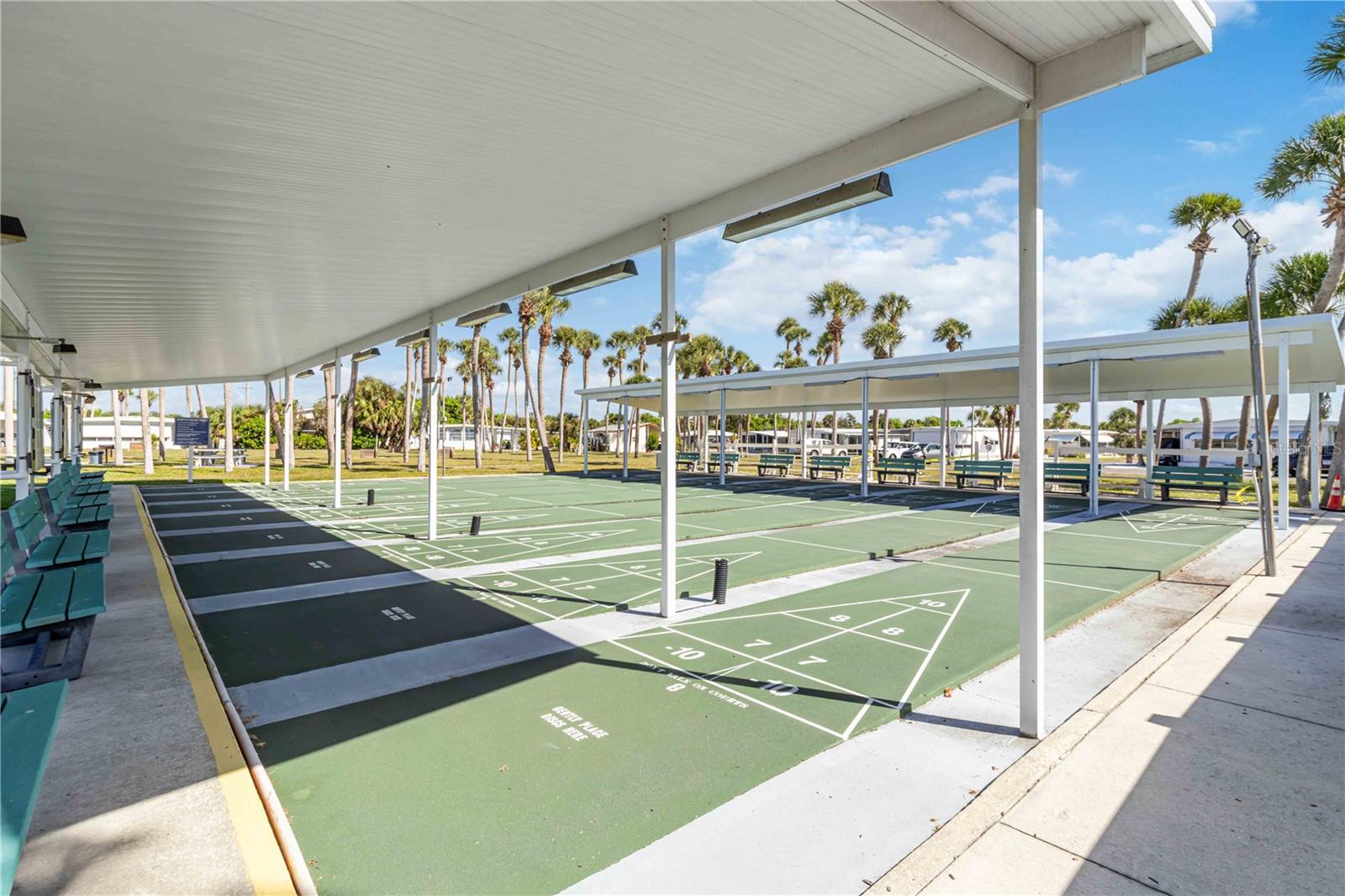 VENICE ISLE - Residential