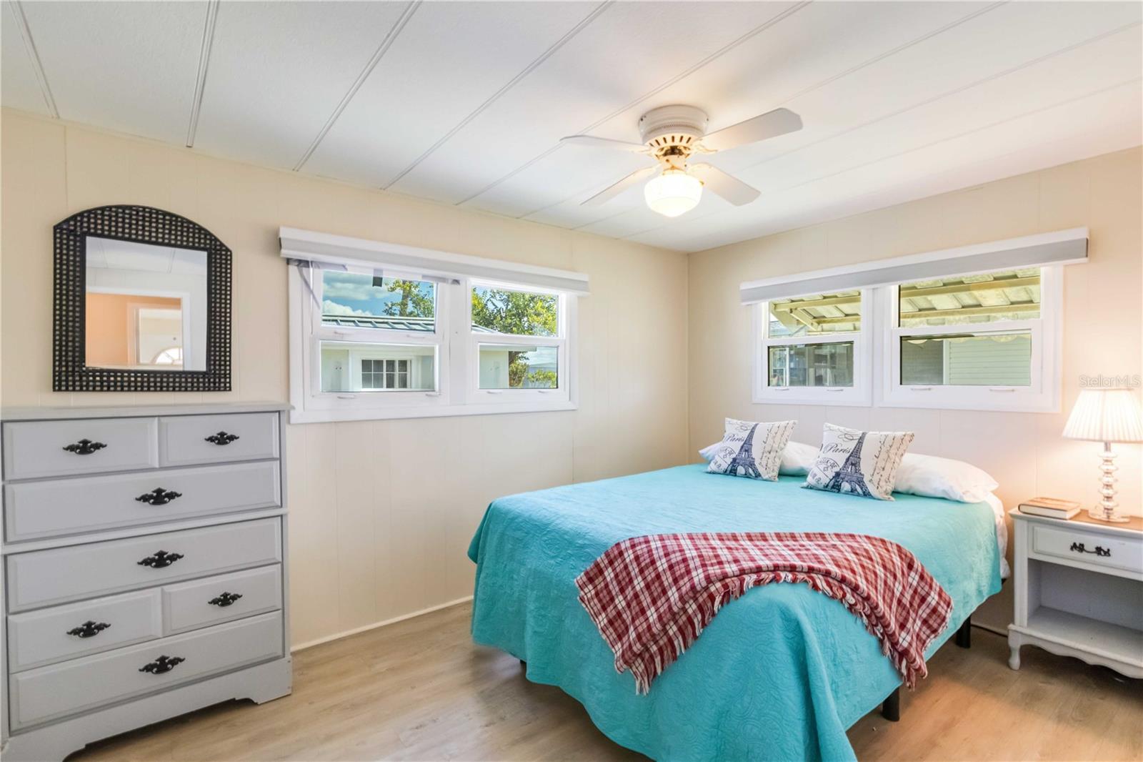 VENICE ISLE - Residential