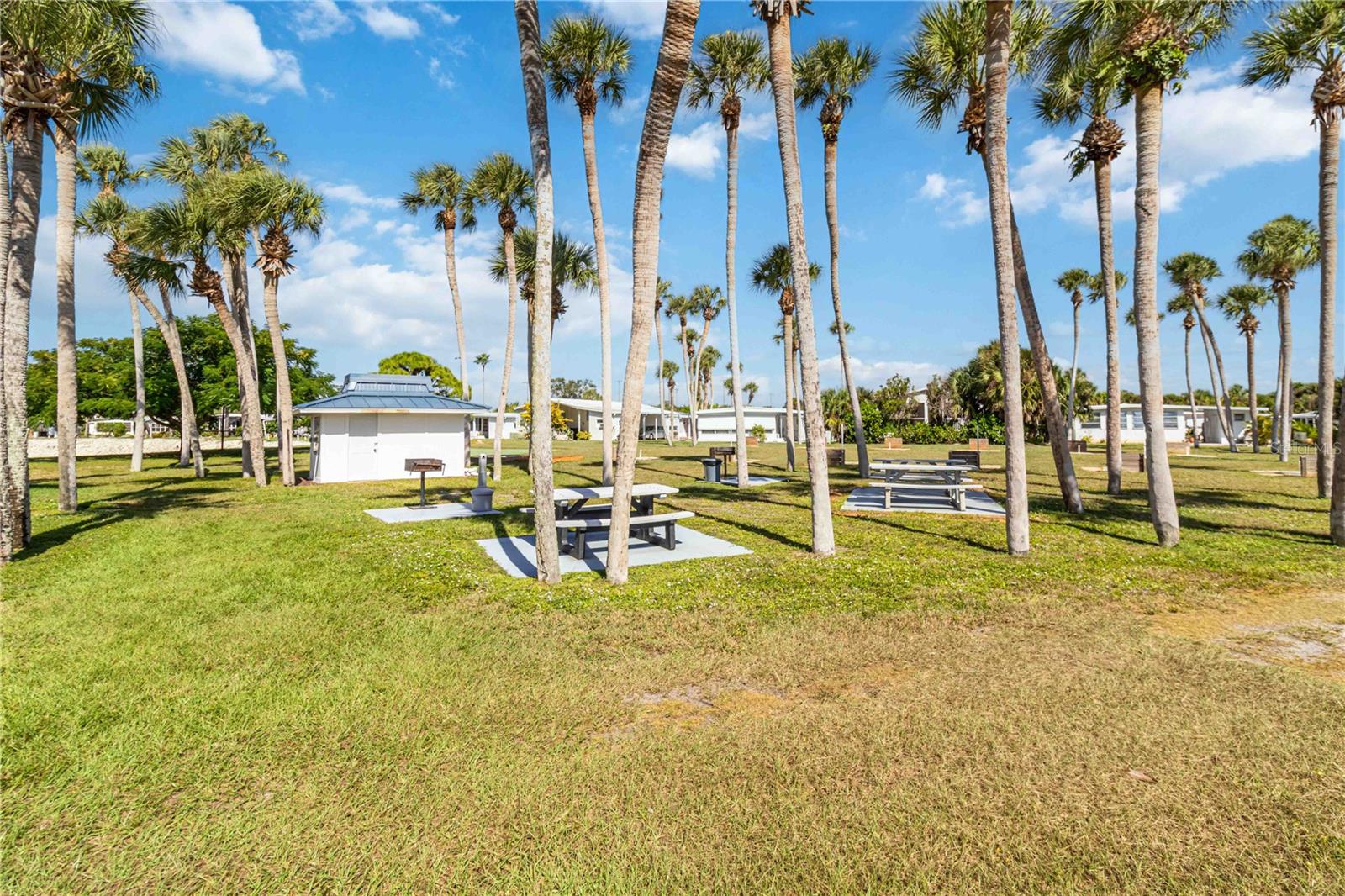 VENICE ISLE - Residential