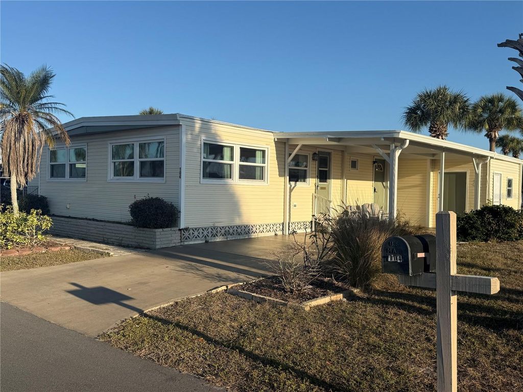 Photo of 104 Via Veneto, Venice, FL 34285 (MLS # A4668799)