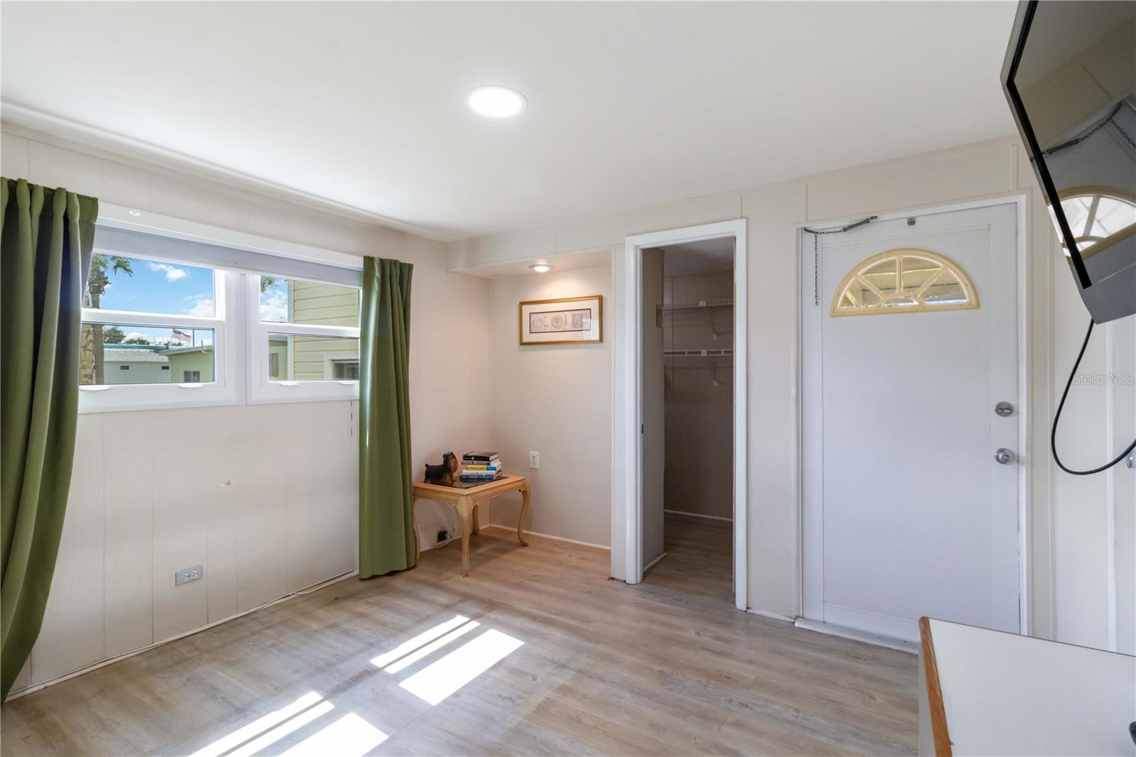 VENICE ISLE - Residential