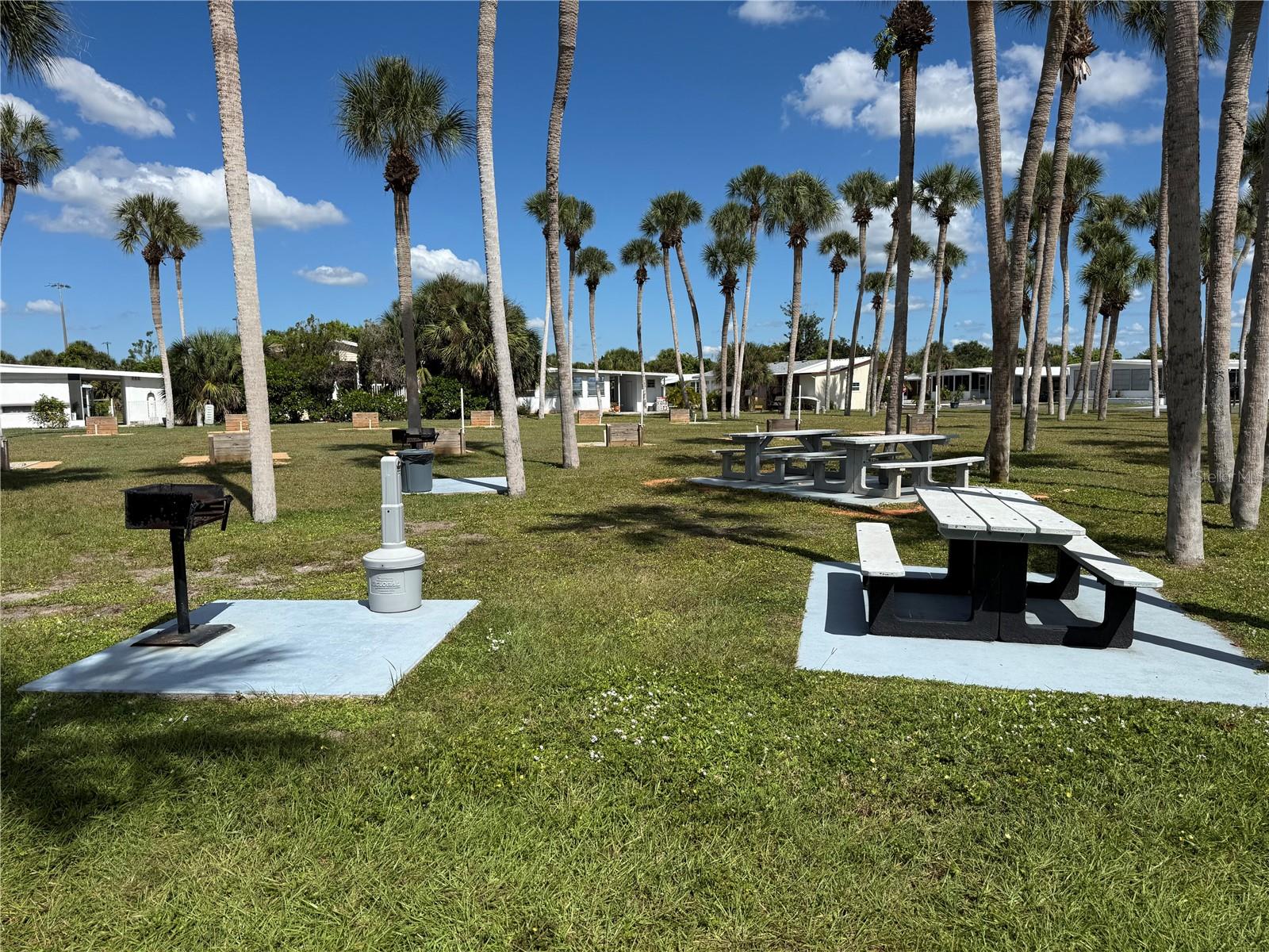 VENICE ISLE - Residential