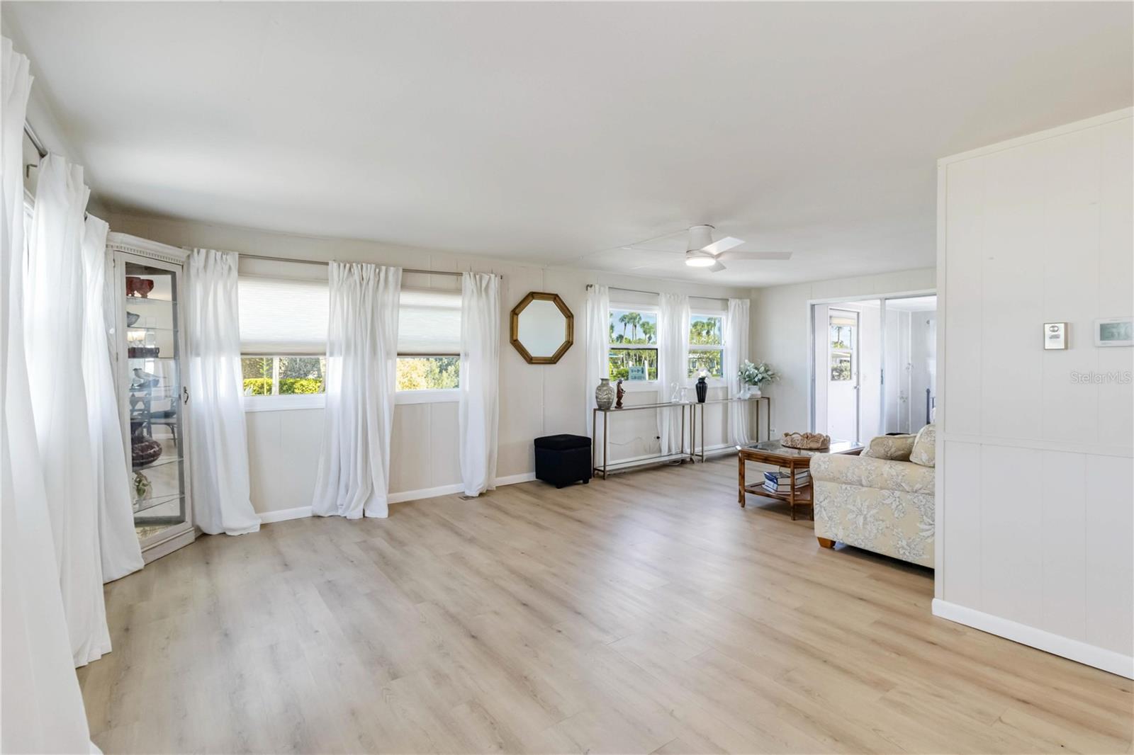 VENICE ISLE - Residential