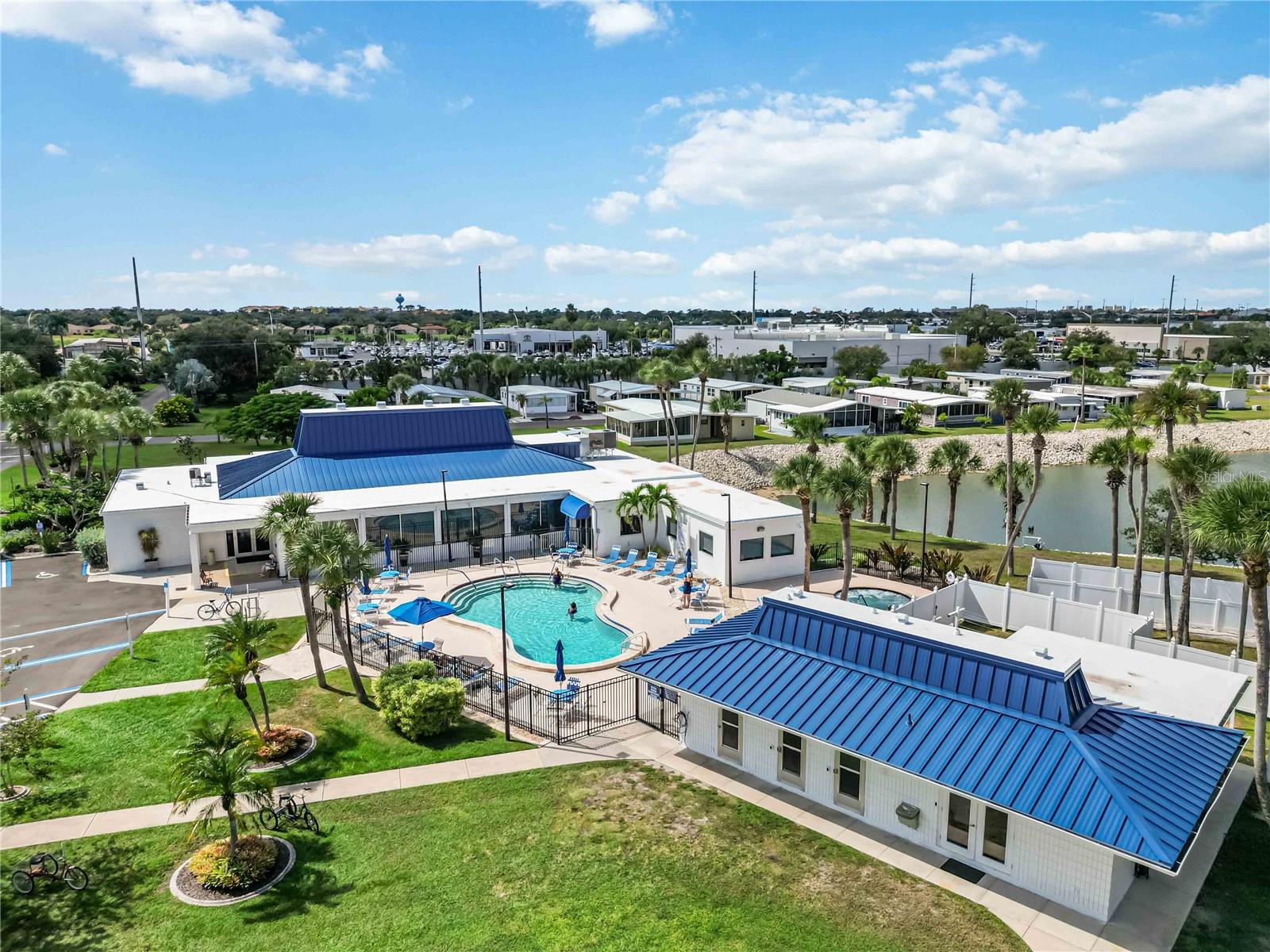 VENICE ISLE - Residential