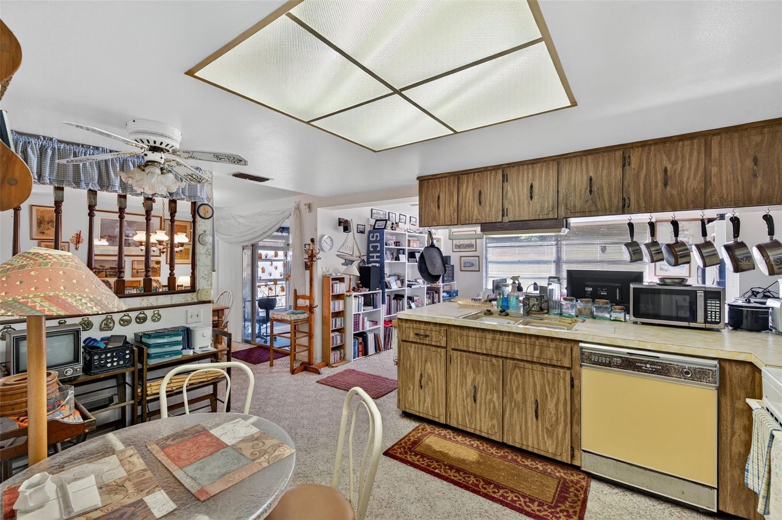 EMBASSY HILLS - Residential