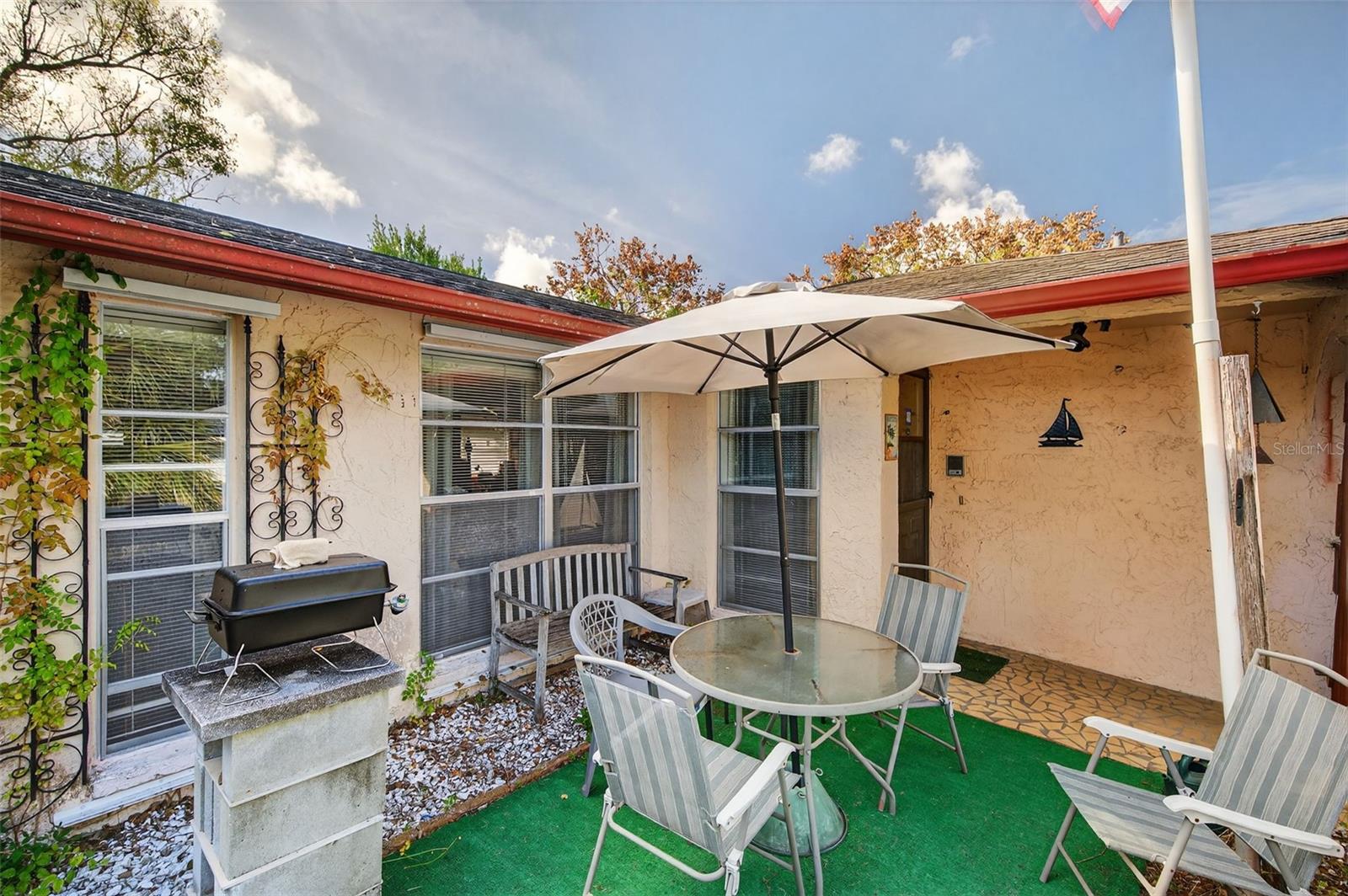 EMBASSY HILLS - Residential