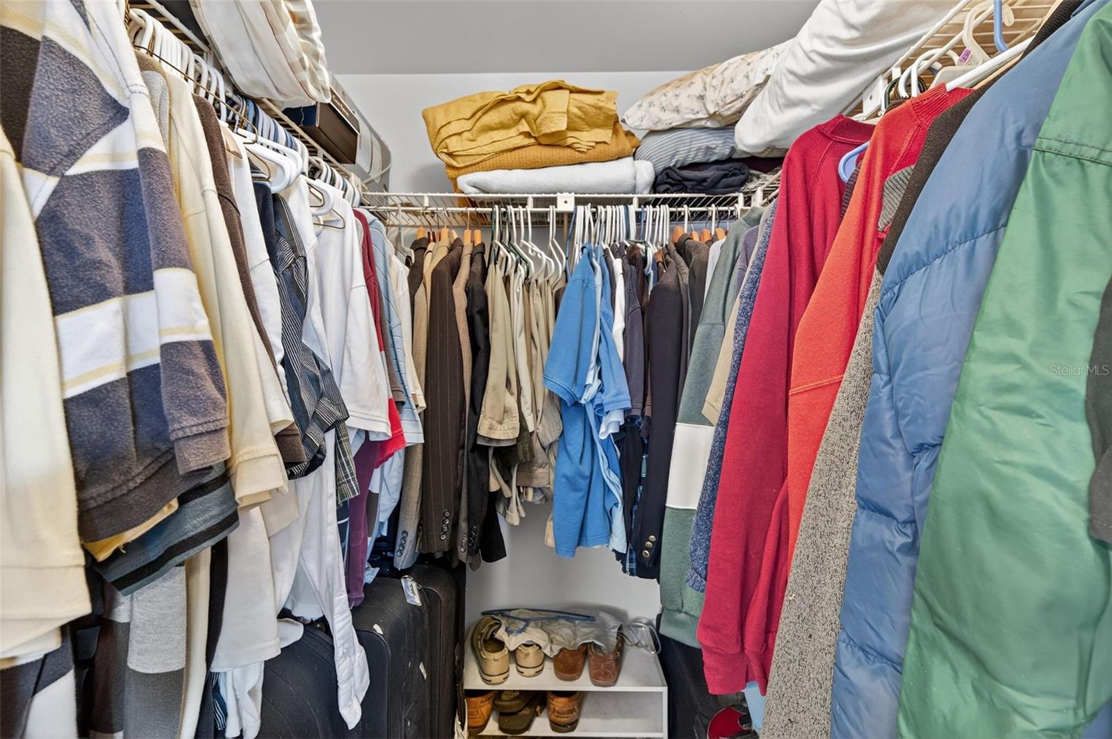 EMBASSY HILLS - Residential