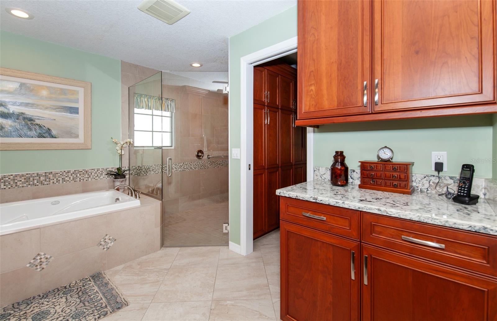 PLANTATION WOODS - Residential