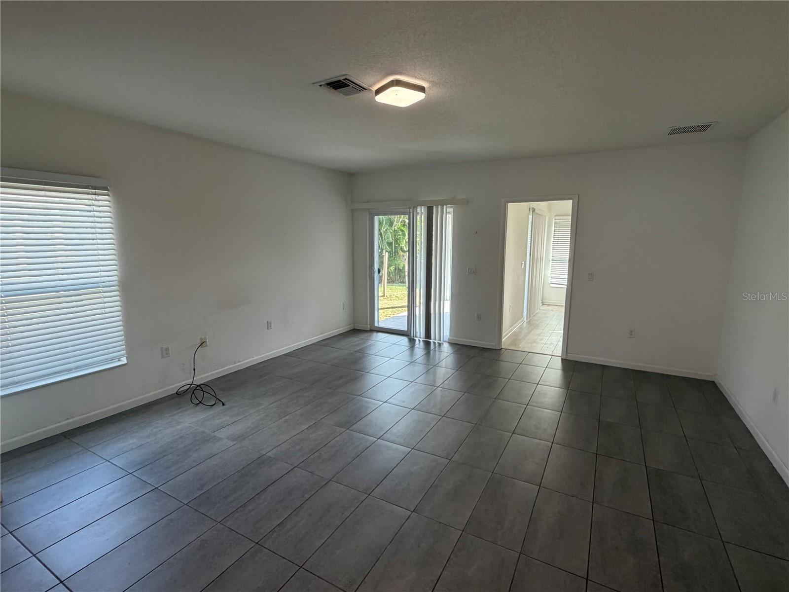 1906 LIVINGSTONE STREET