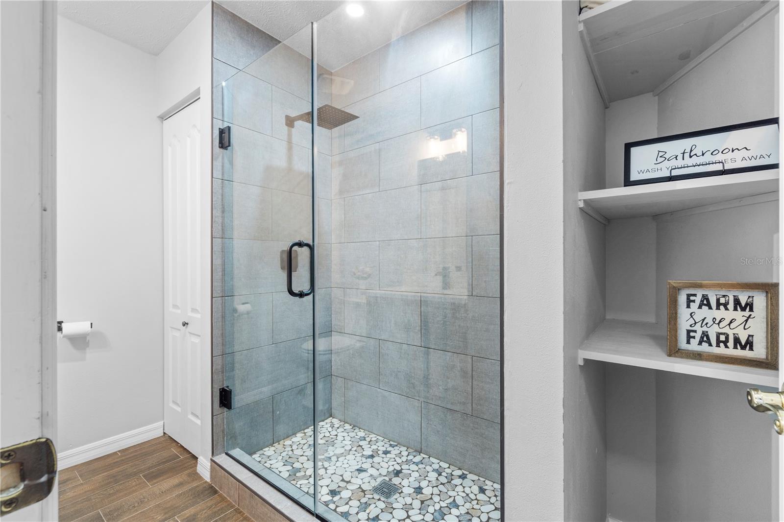 LAUREL FOREST FARMS UNREC - Residential