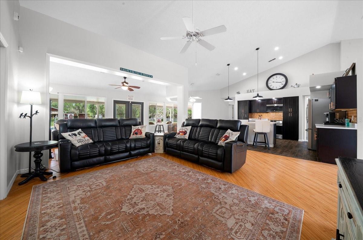 LAUREL FOREST FARMS UNREC - Residential