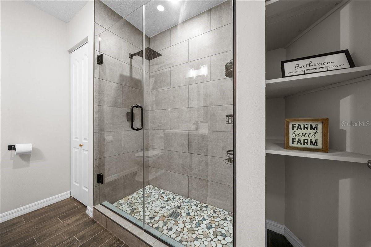 LAUREL FOREST FARMS UNREC - Residential