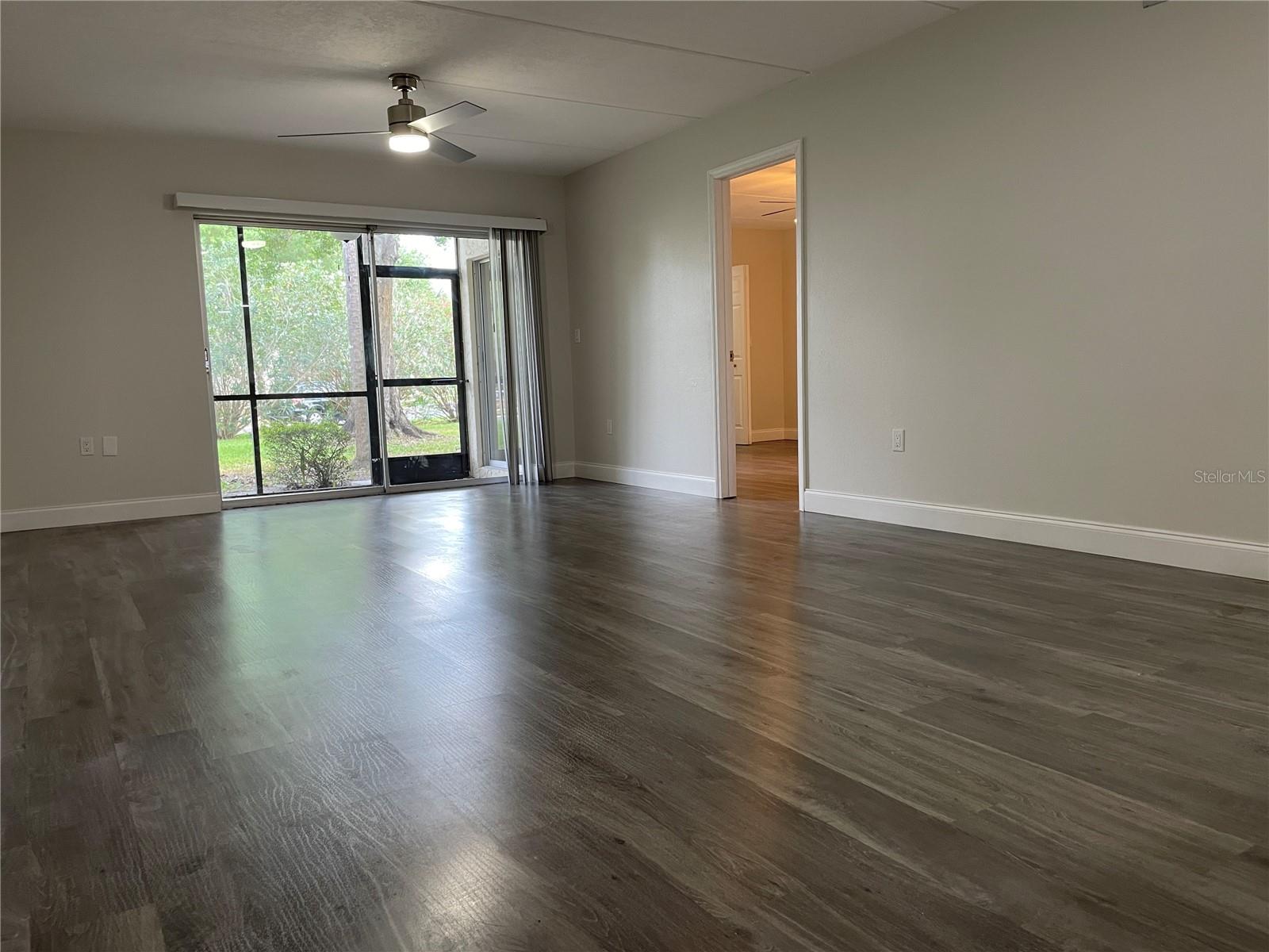 EAST LAKE WOODLANDS CYPRESS ESTATES - Residential Lease
