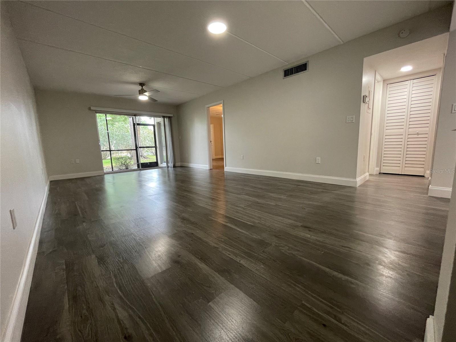 EAST LAKE WOODLANDS CYPRESS ESTATES - Residential Lease
