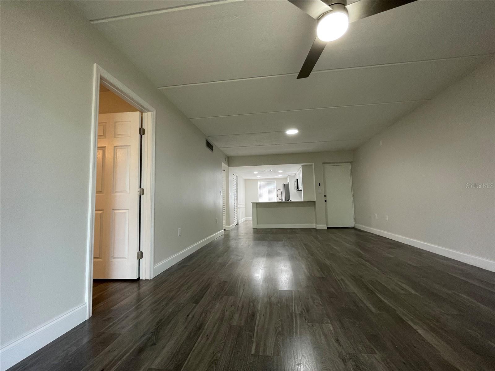 EAST LAKE WOODLANDS CYPRESS ESTATES - Residential Lease