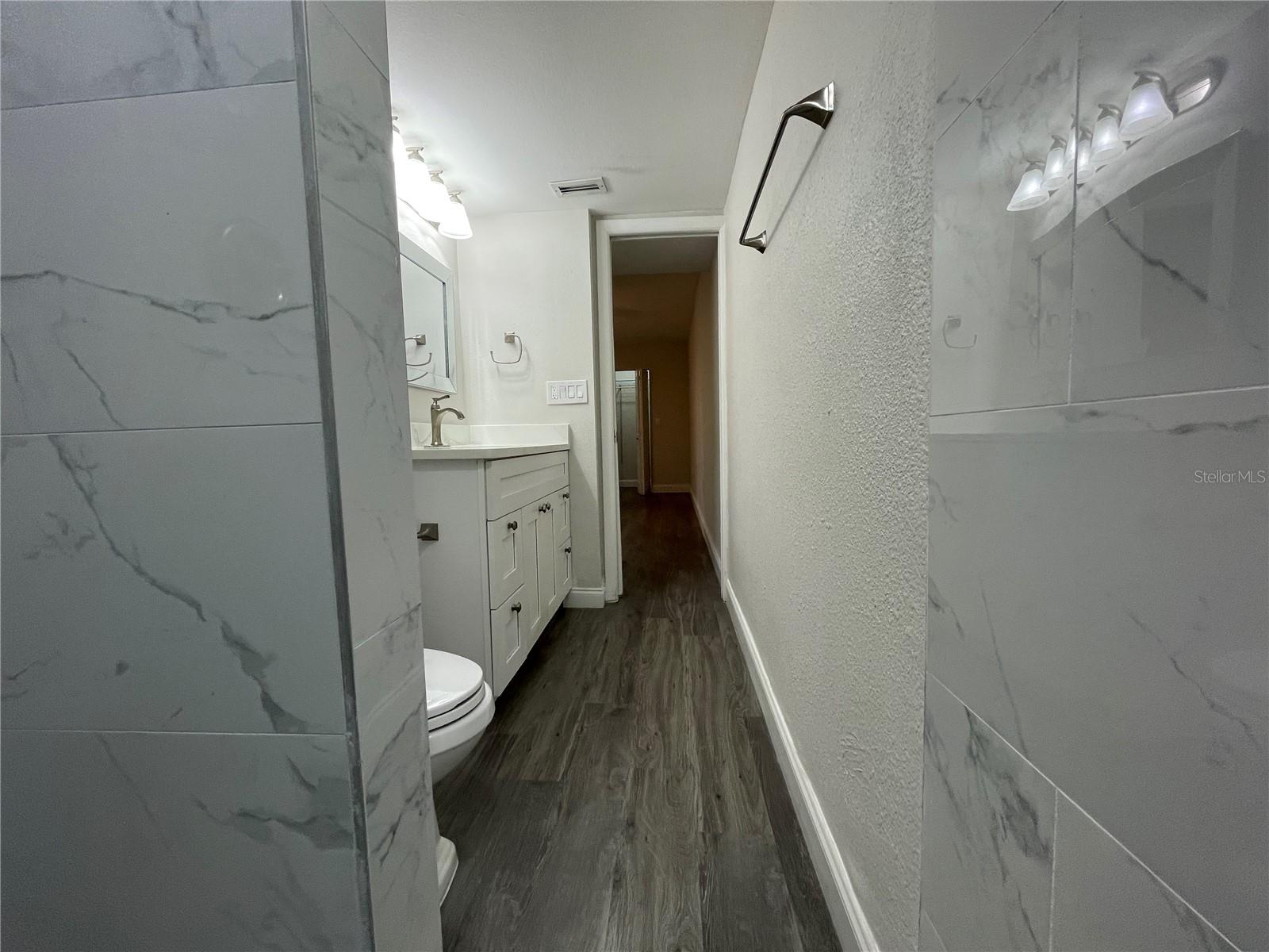 EAST LAKE WOODLANDS CYPRESS ESTATES - Residential Lease