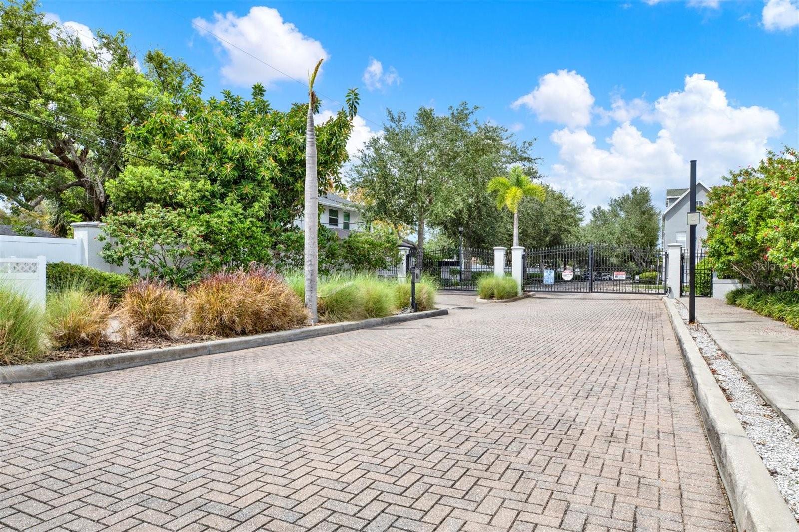 SUBDIVISION LEGACY PARK TOWNHOMES - Residential Lease