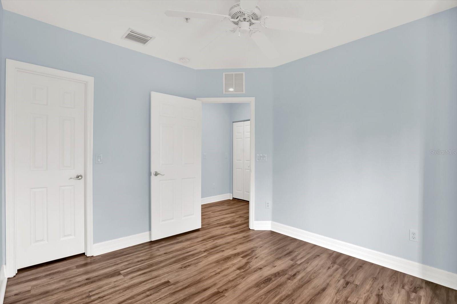 SUBDIVISION LEGACY PARK TOWNHOMES - Residential Lease