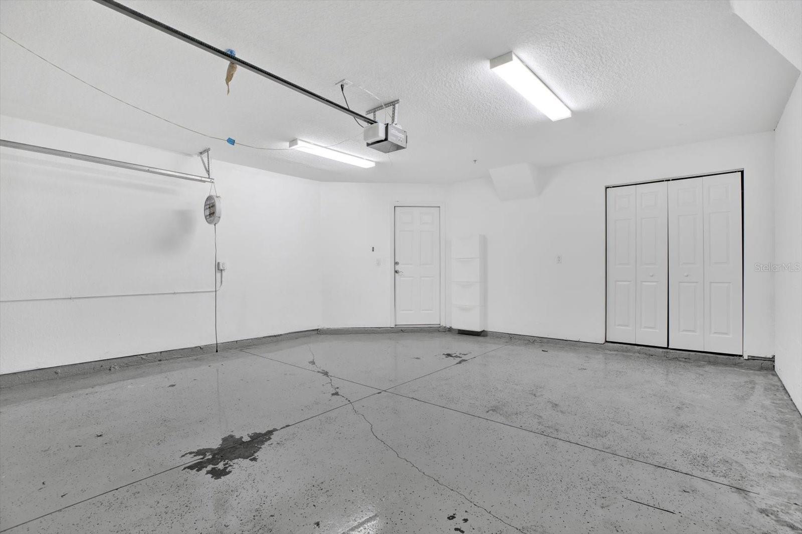 SUBDIVISION LEGACY PARK TOWNHOMES - Residential Lease