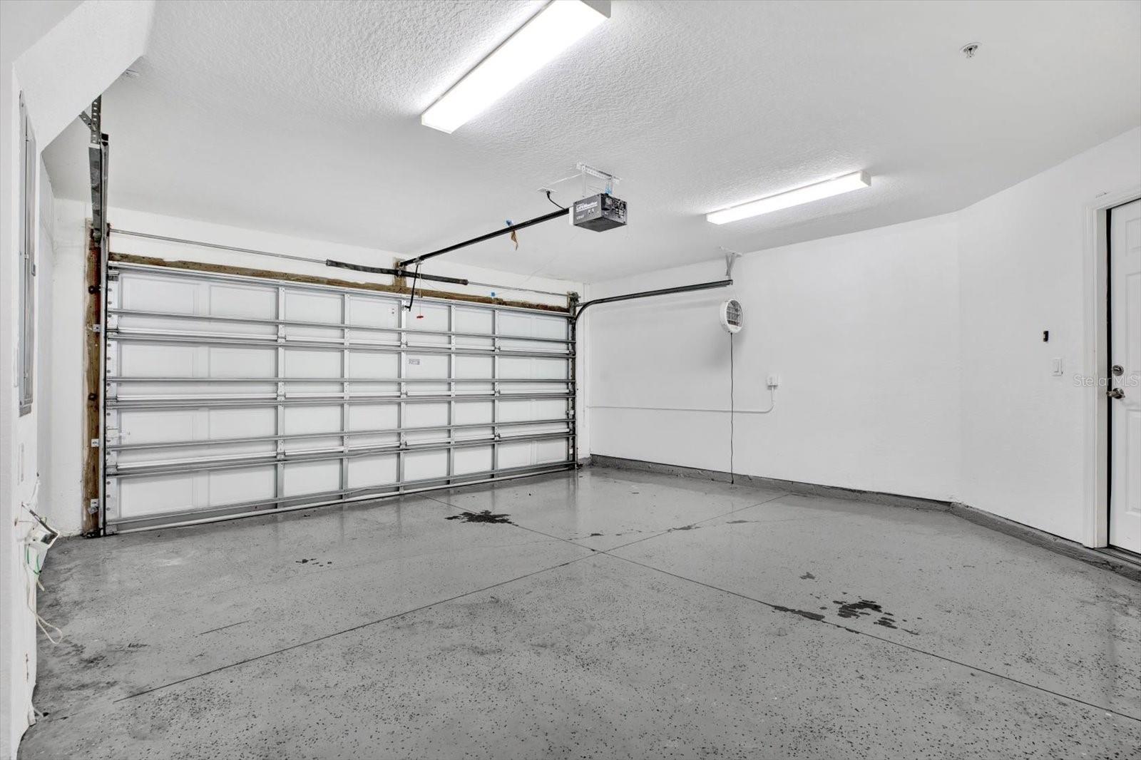 SUBDIVISION LEGACY PARK TOWNHOMES - Residential Lease