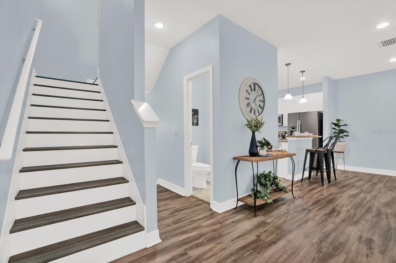 SUBDIVISION LEGACY PARK TOWNHOMES - Residential Lease