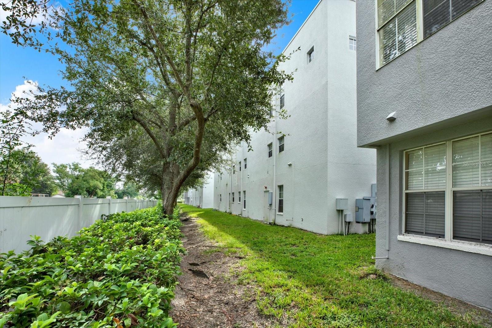 SUBDIVISION LEGACY PARK TOWNHOMES - Residential Lease