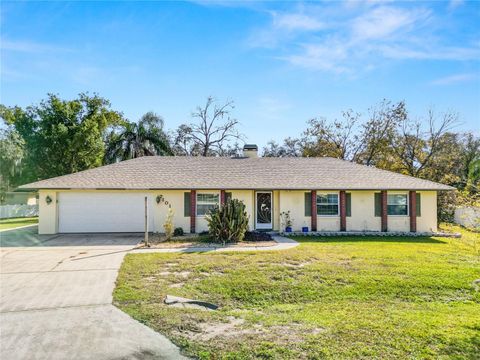 A home in LAKELAND