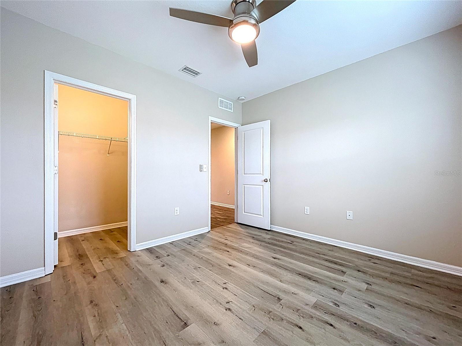 COLONNADE - Residential