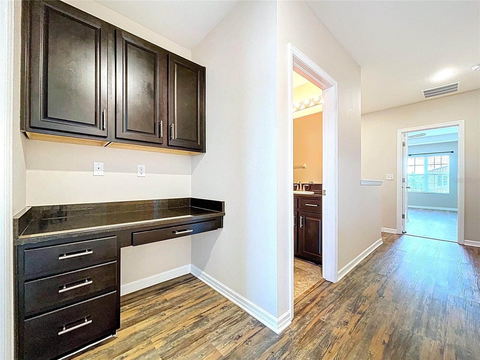 COLONNADE - Residential