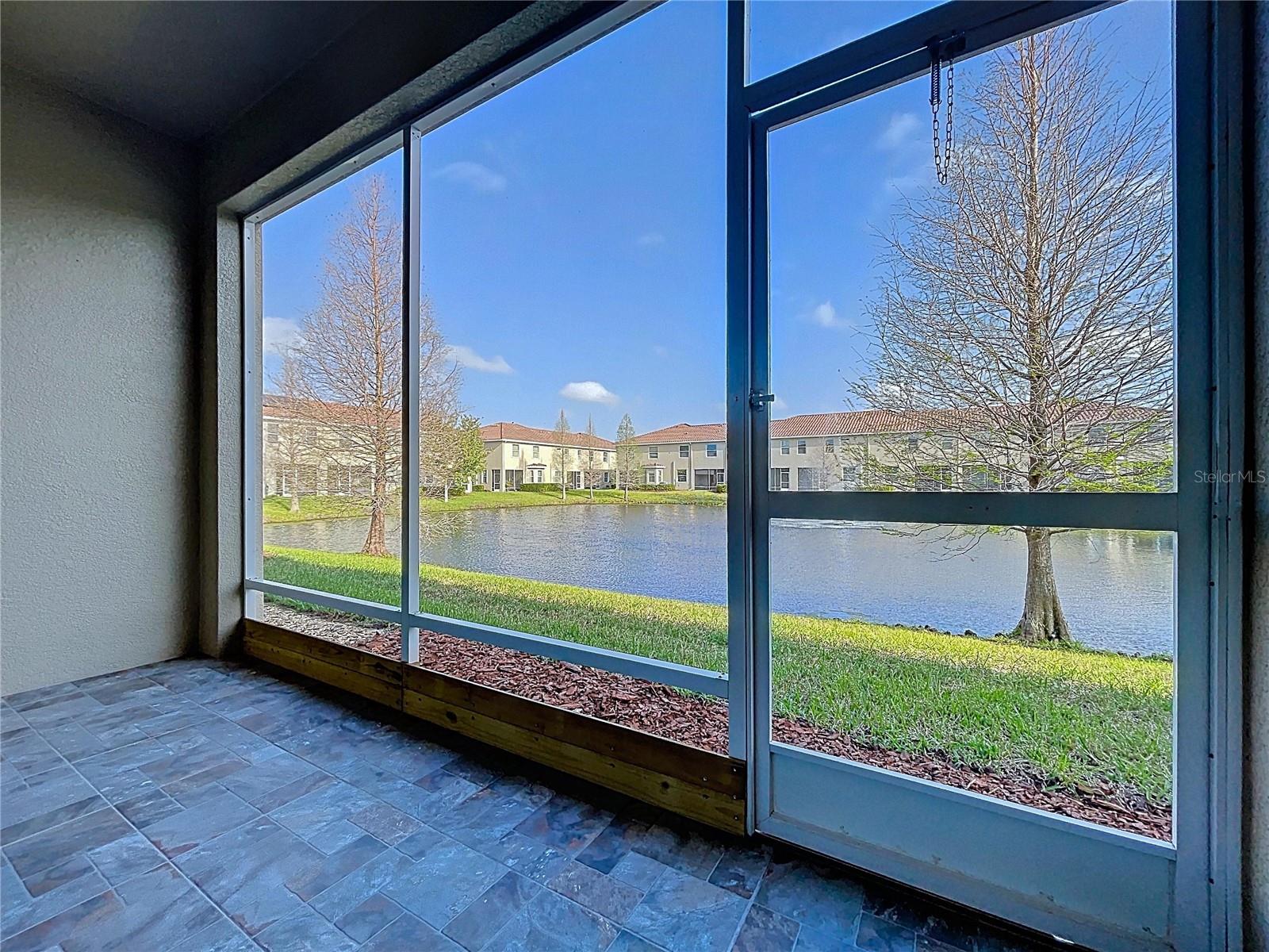 COLONNADE - Residential