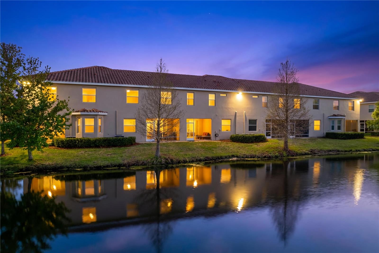 COLONNADE - Residential