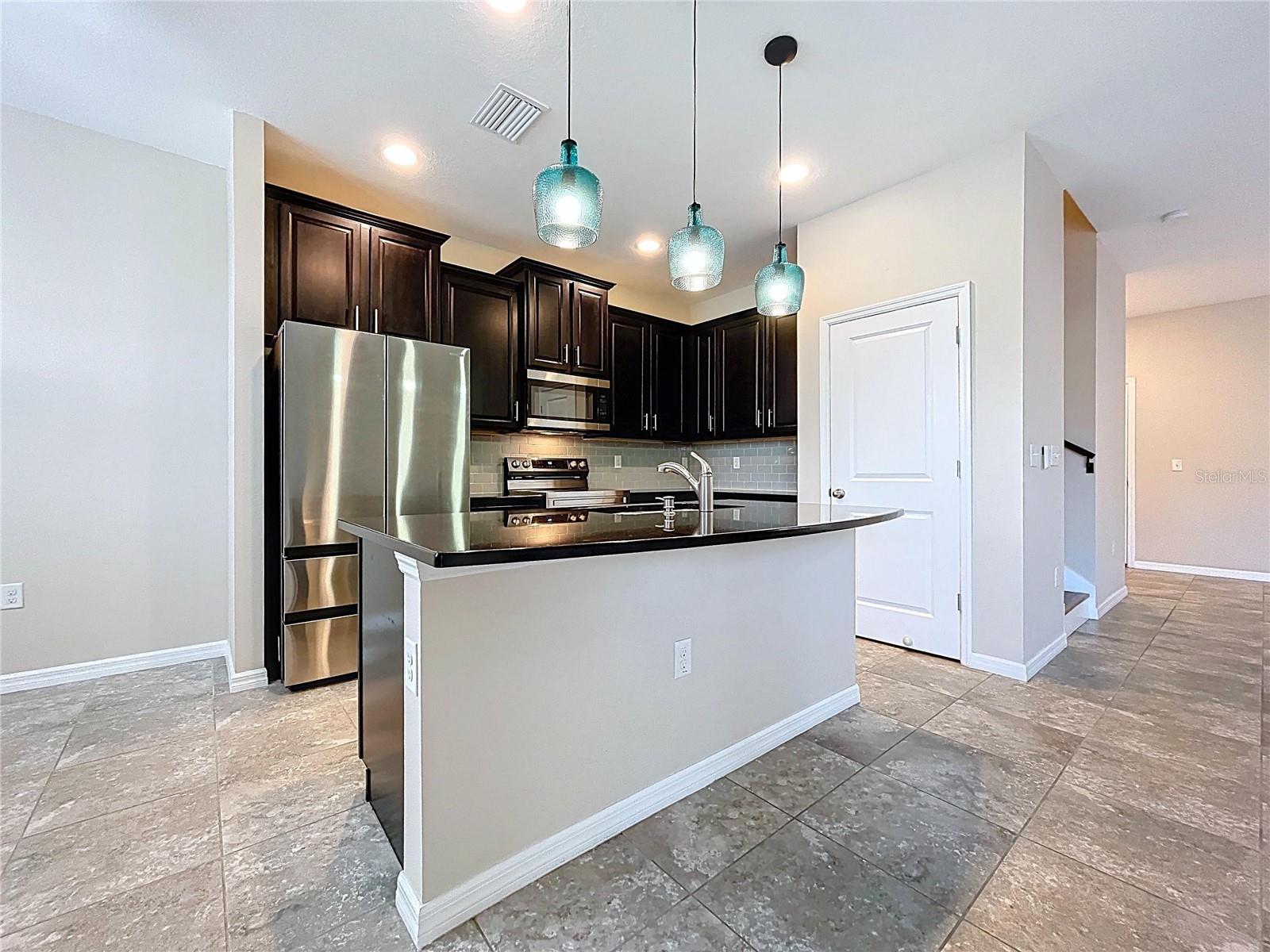 COLONNADE - Residential