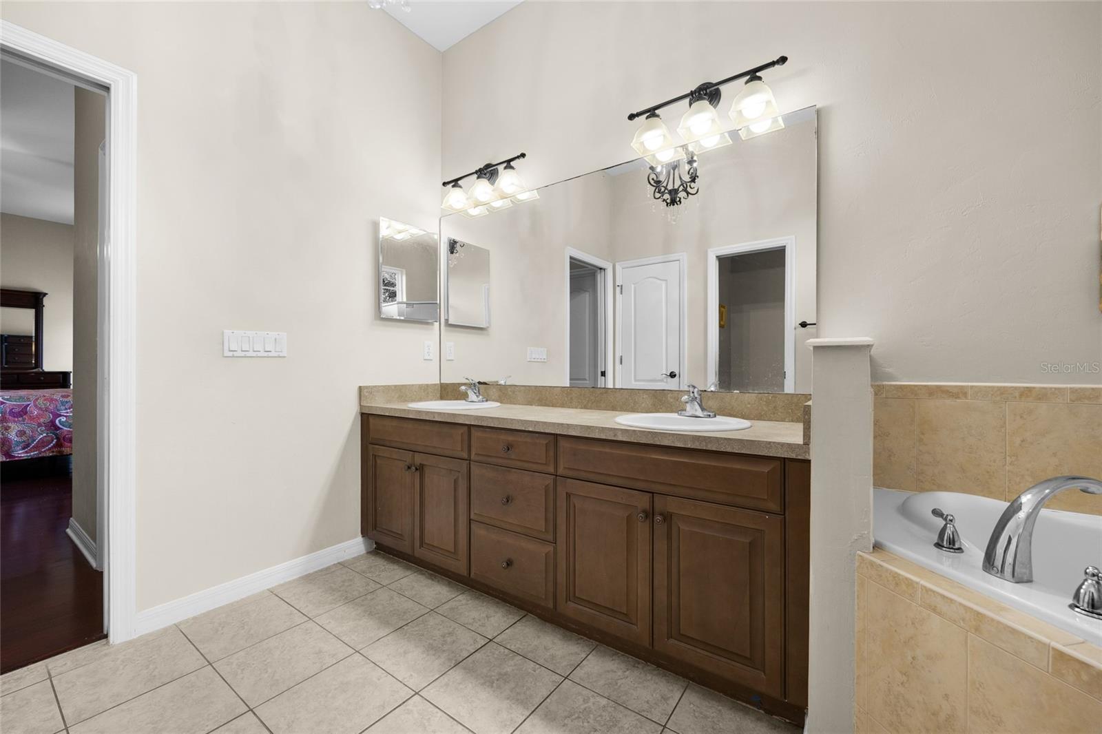 COBBLEFIELD - Residential