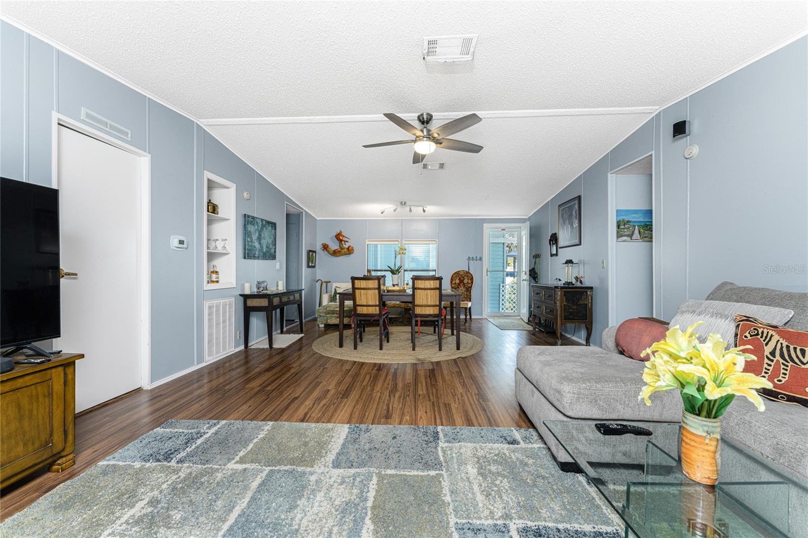 LEMON BAY ISLES PH 03 - Residential