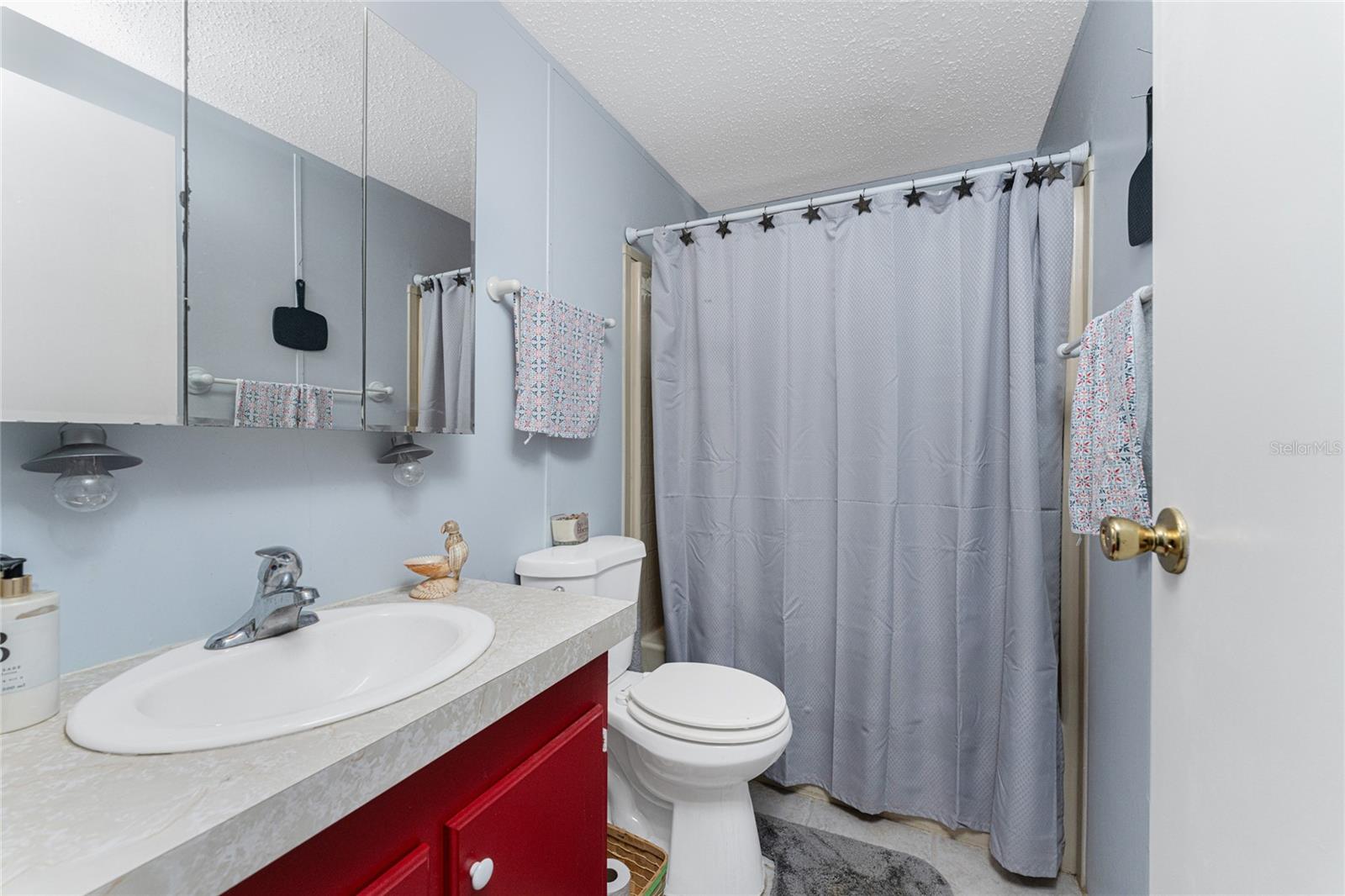 LEMON BAY ISLES PH 03 - Residential