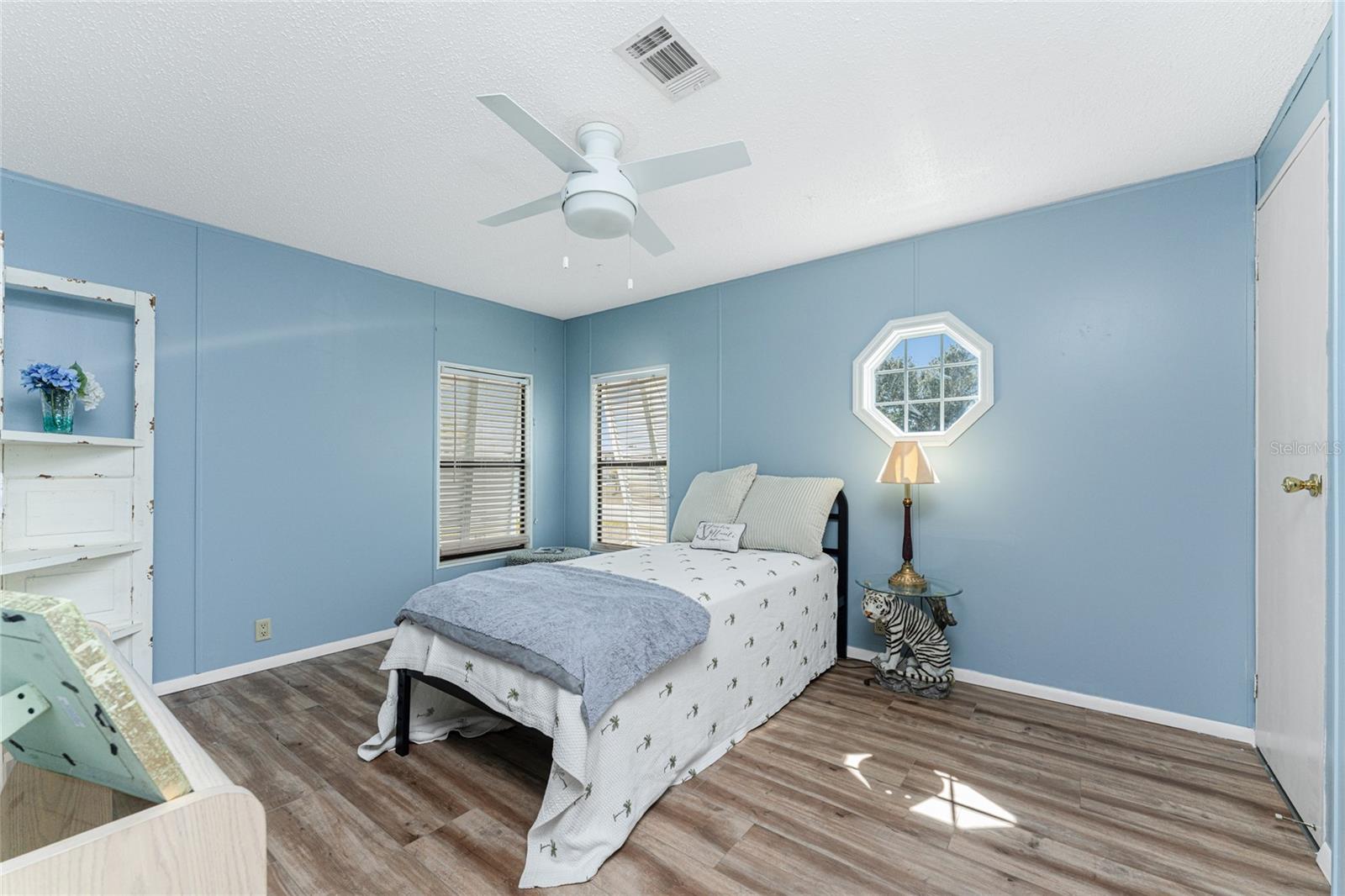 LEMON BAY ISLES PH 03 - Residential