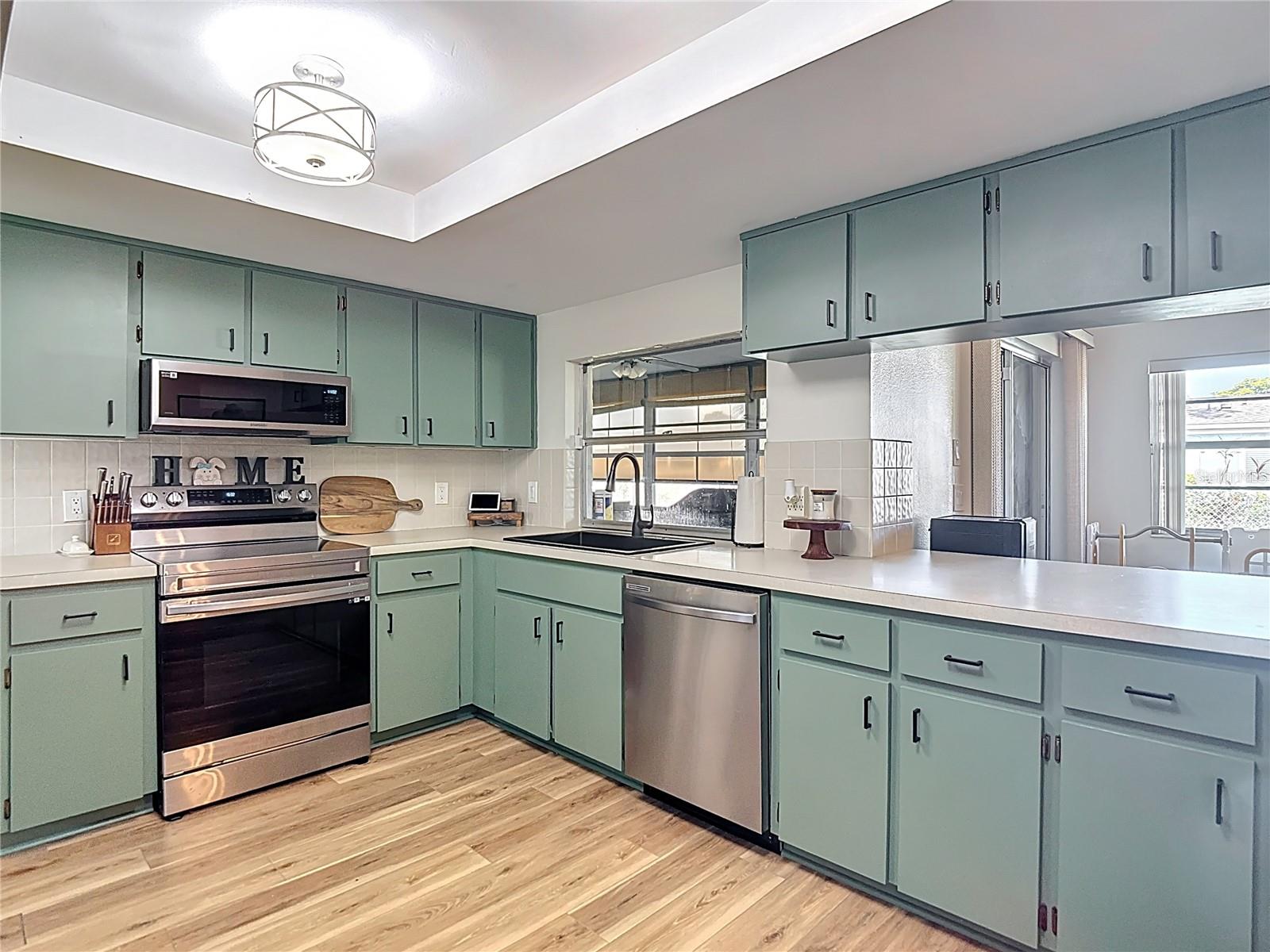 9425 STERLING LANE