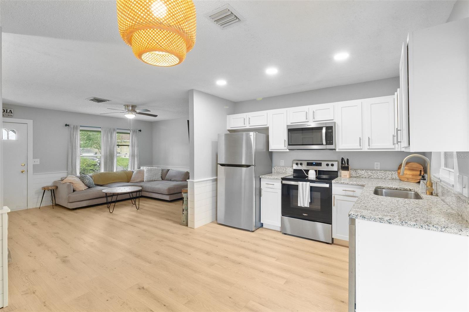 SOUTH VENICE - Residential