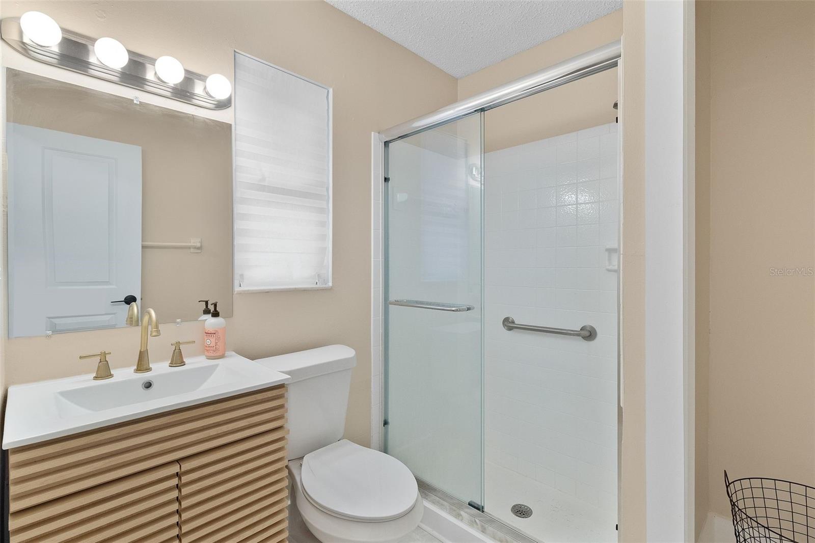 SOUTH VENICE - Residential